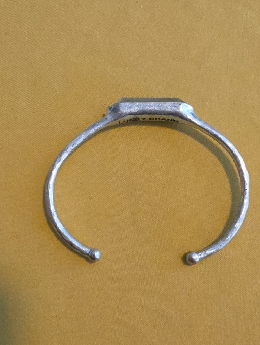 Vintage-Style Lucky Brand Silver-Tone Open Cuff with a Bezeled Gem Stone - Picture 3 of 7